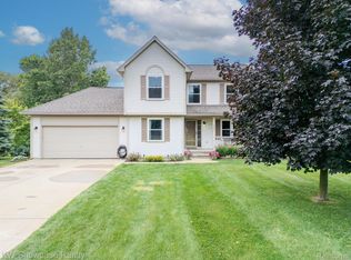 2404 Malena Ln, Oxford, MI 48371
