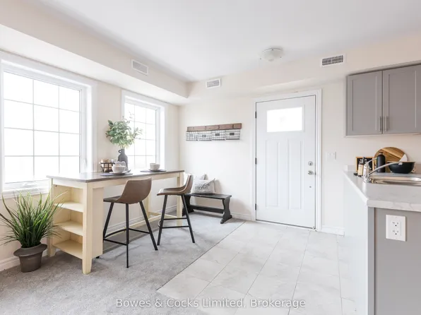 48 Maple Ave #201, Asphodel Norwood, ON K0L 2V0