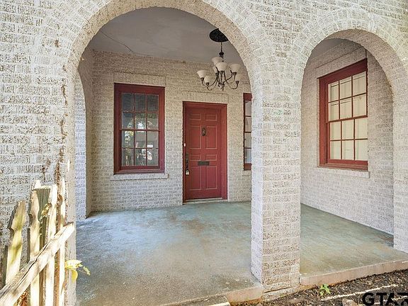 4th image of 602 S Broadway Ave