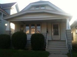 2005 S 71st St, West Allis, WI 53219