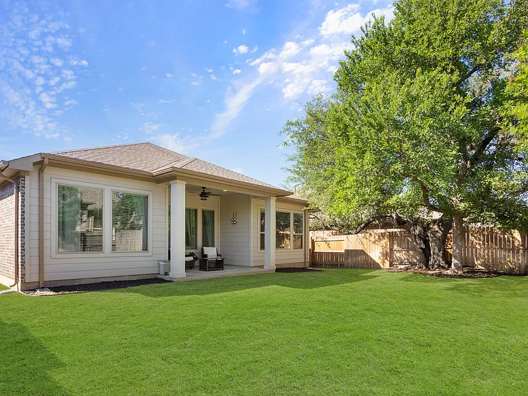 3736 Kyler Glen Rd — Photo 4