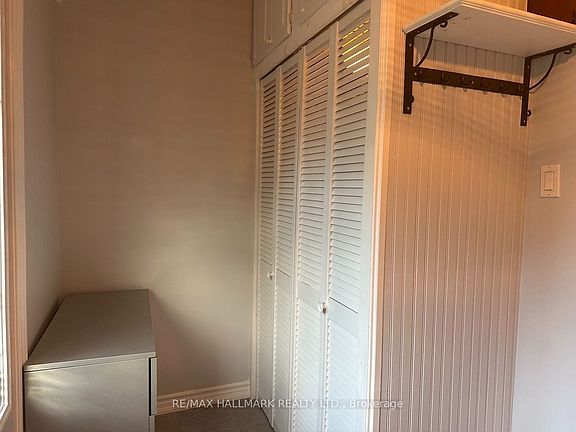 2nd image of 15 Daniels St