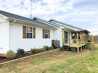 2904 Quail Spur Rd, Crane, MO 65633