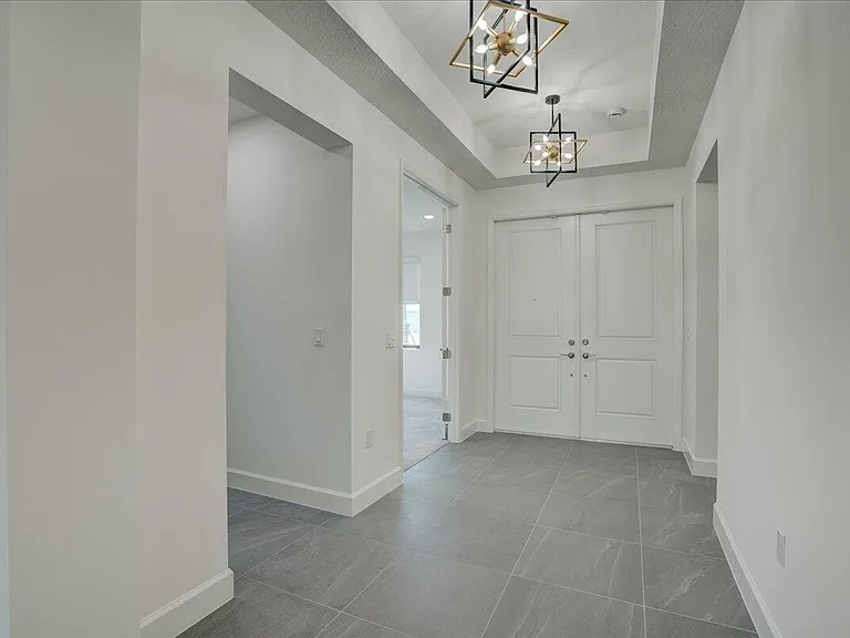 12474 SW La Costa St — Photo 3