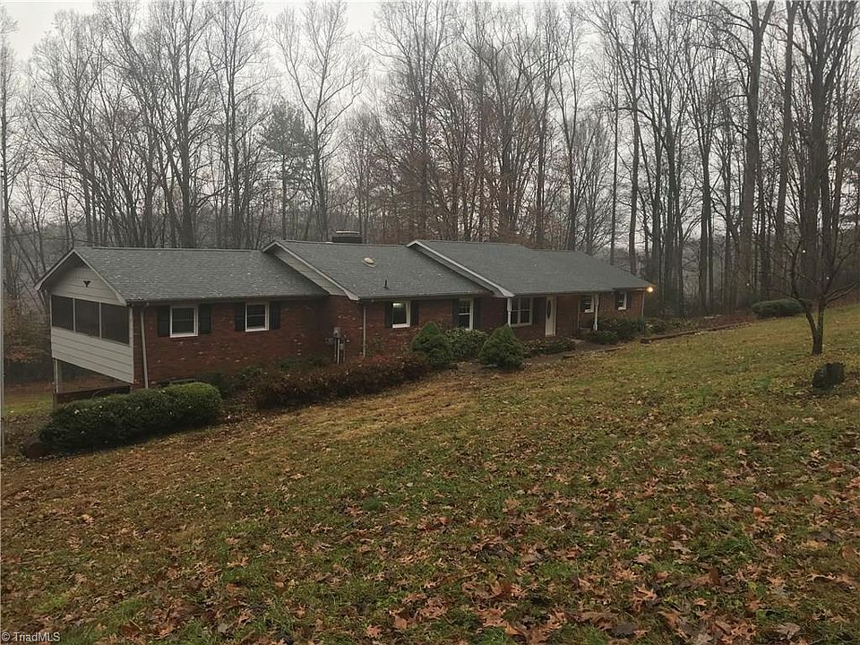 1st image of 185 Andover Dr