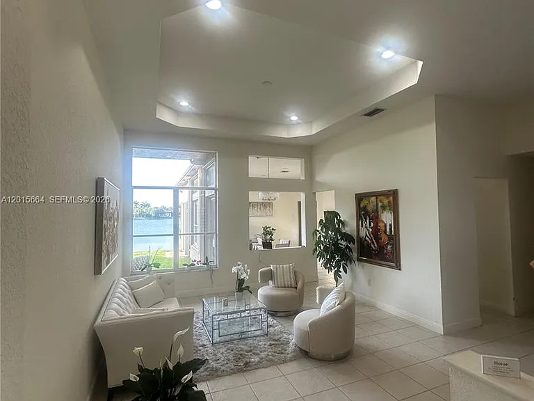 18571 SW 44th St — Photo 4