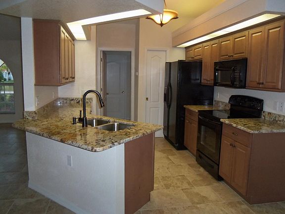 2nd image of 2122 SW 50th Ln
