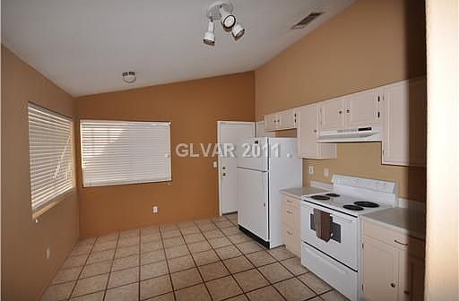 4th image of 5294 Warhawk Ave