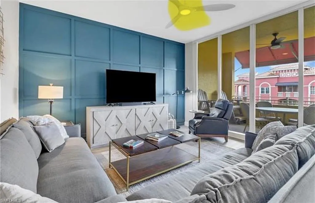 2 bed, 2.0 bath, 1511 sqft, $9,650 — Photo 4