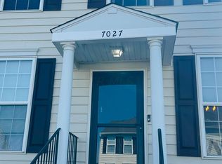 7027 Monarchos Dr #12, New Albany, OH 43054