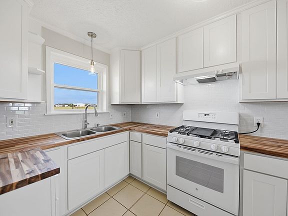 5th image of 3249 Newsom Rd