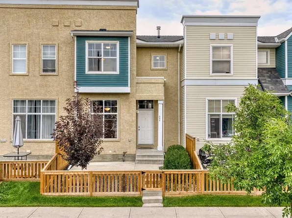 224 McKenzie Towne Line SE, Calgary, AB T2Z 4G3