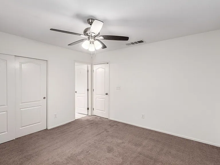 2412 Shady Vista Dr — Photo 24