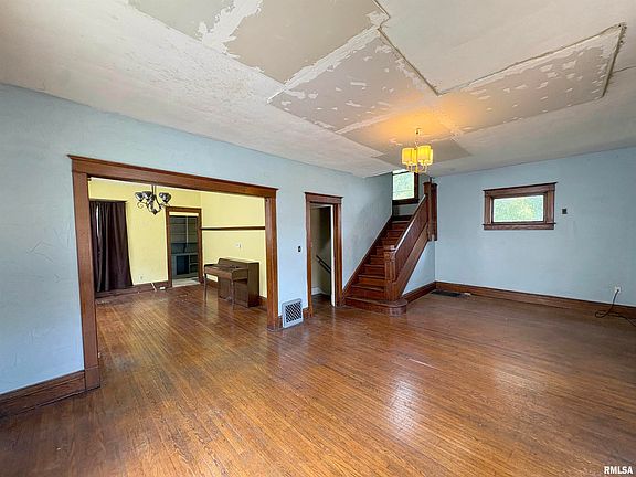 5th image of 2407 N North St
