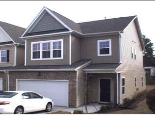 704 Ennis Creek Ln, Cary, NC 27513
