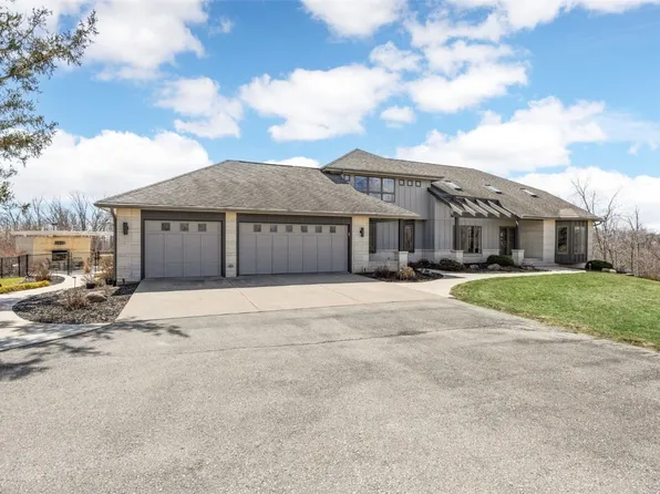 2511 Deer Lane Rd, Marion, IA 52302