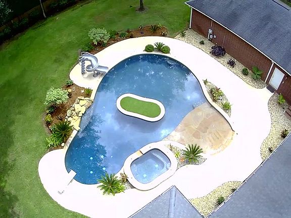 3rd image of 4312 Belle Pointe Dr