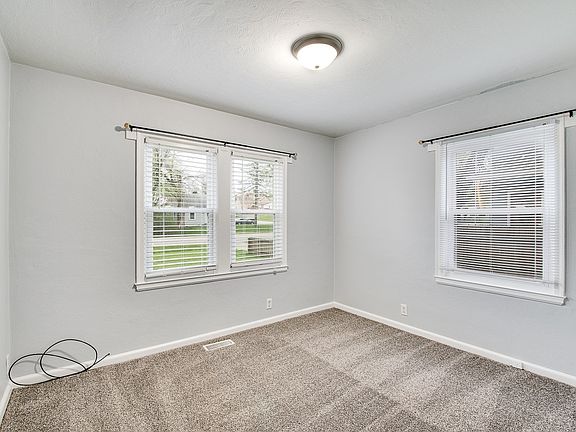5th image of 19734 Southland Ave