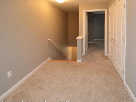 2nd image of 63 Gloucester Dr