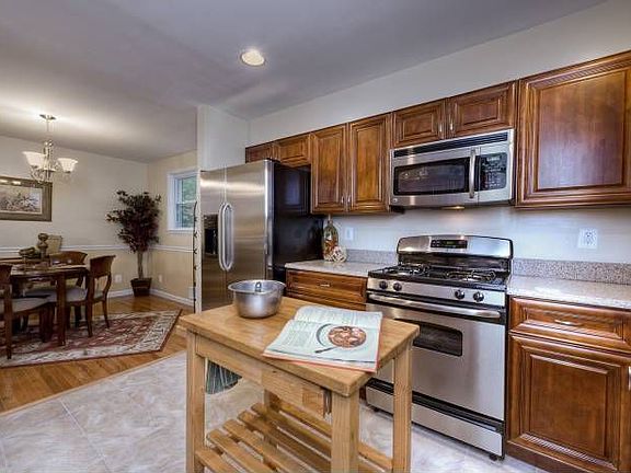 Gourmet Chef's Kitchen