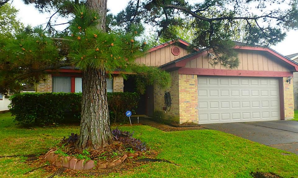 1st image of 10547 Walnut Glen Dr