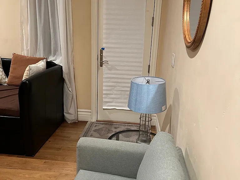 135 Carmelita Dr — Photo 31