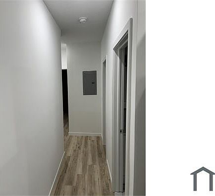 3rd image of 2122 Stenton Ave #1