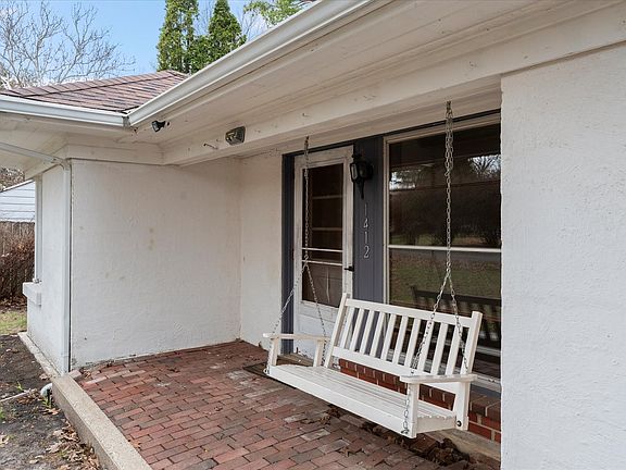 4th image of 1412 W Clark St