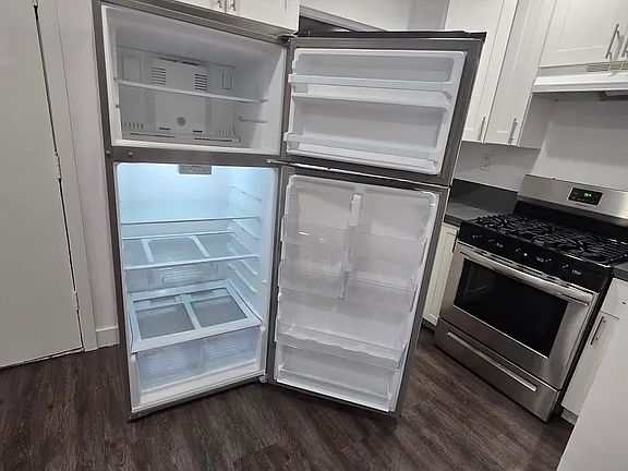 3rd image of 7031 Pickering Ave #1