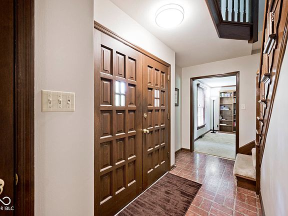 5th image of 6414 Kingswood Dr