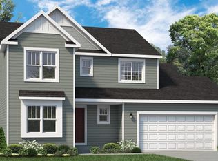 W198N16613 Ridgeway Dr, Jackson, WI 53037