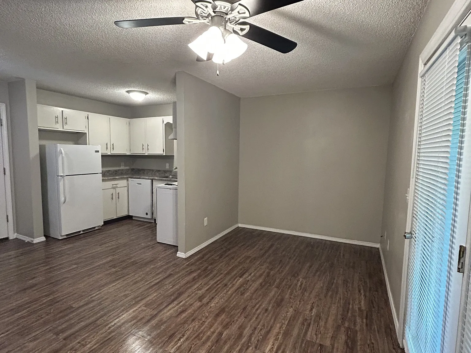 221 Brooke Lynn Drive - B — Photo 3