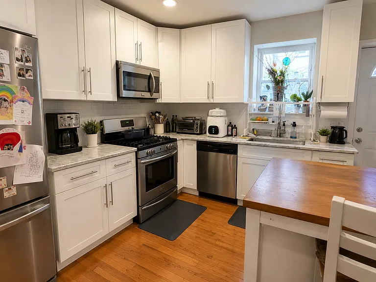 2151 Montrose St — Photo 5
