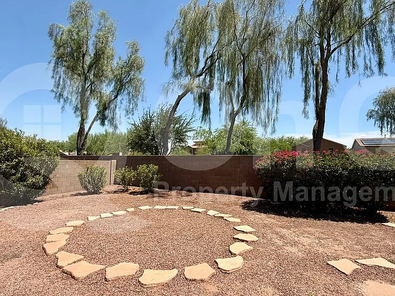 42259 W Chisholm Dr — Photo 27