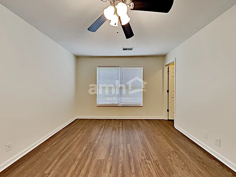 916 Springs Hill Way — Photo 10