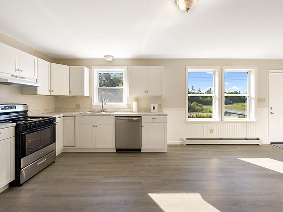 3rd image of 2039 Cedar Brook Drive