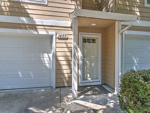 2nd image of 1455 SE 8th Ave