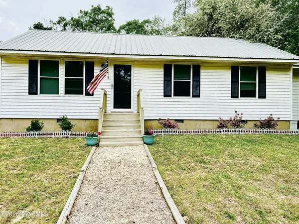206 D Carlton Street, Carthage, NC 28327
