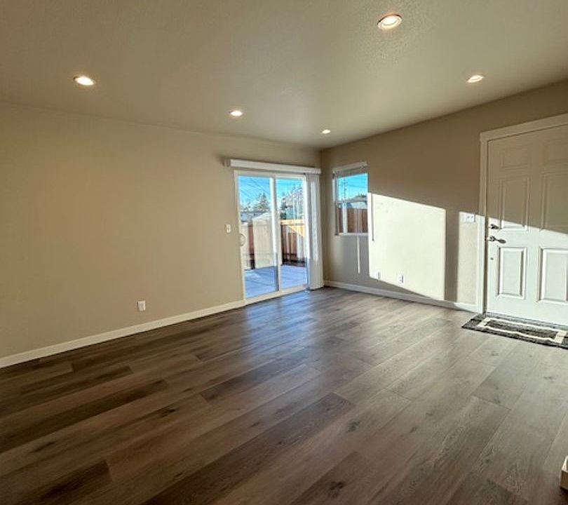 904 Georgia St, Santa Rosa, CA 95404 | Zillow