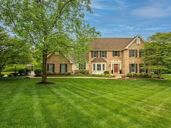 2033 Kehrsboro Dr, Chesterfield, MO 63005