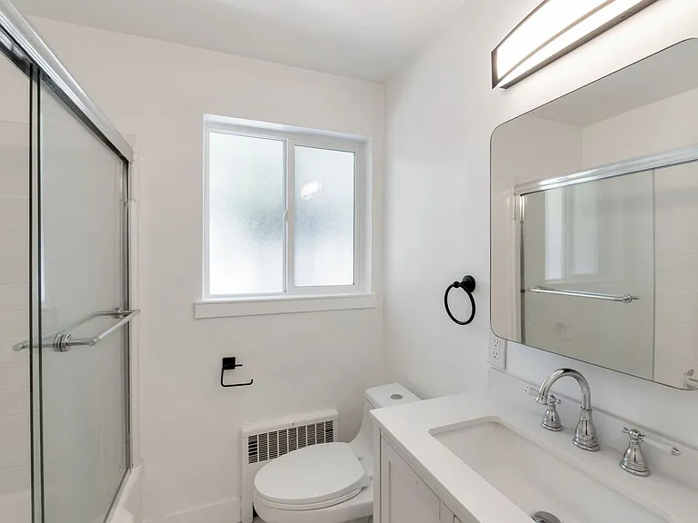 739 S 700 E — Photo 26