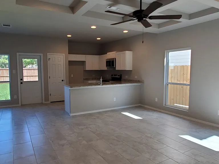 8607 Valentina Way #102 — Photo 4
