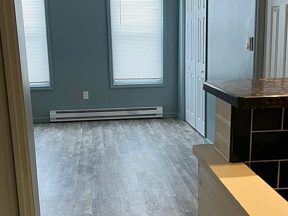 4th image of 544 Washington Ave #1