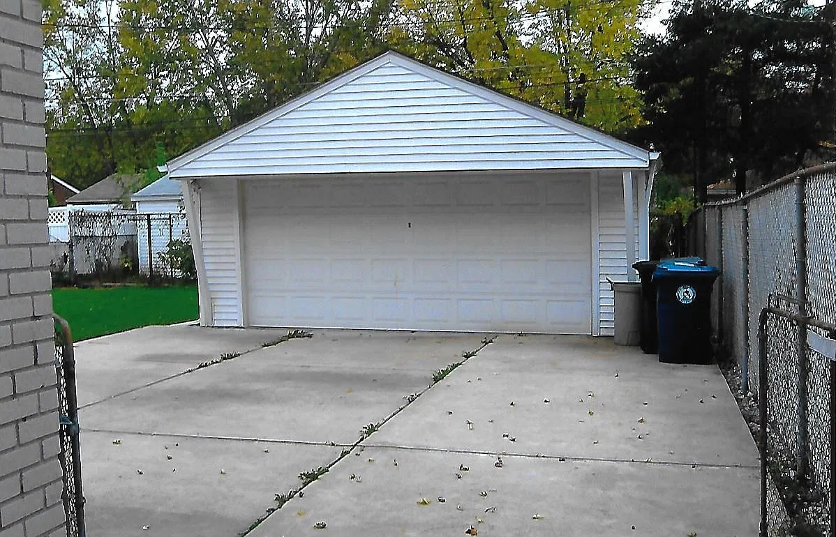 3 bed, 1020 sqft, $1,500 — Photo 4
