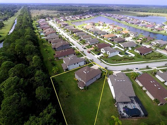 4th image of 2655 Sherman Oak Dr