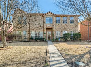 1916 Crepe Myrtle Dr, Lancaster, TX 75146