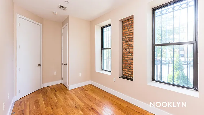 Rented by Nooklyn NYC LLC | media 15