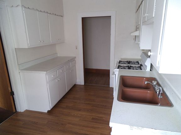2nd image of 1325 Parmele St #2