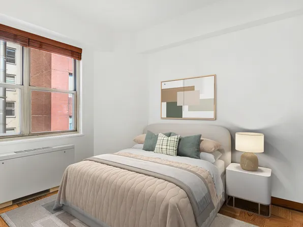 520 East 72nd Street image 9 of 12