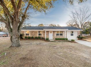 1200 Dean Church Rd, Ozark, AL 36360